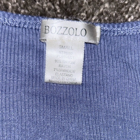 Ribbed v neck crop top indigo - Picture 2 of 2